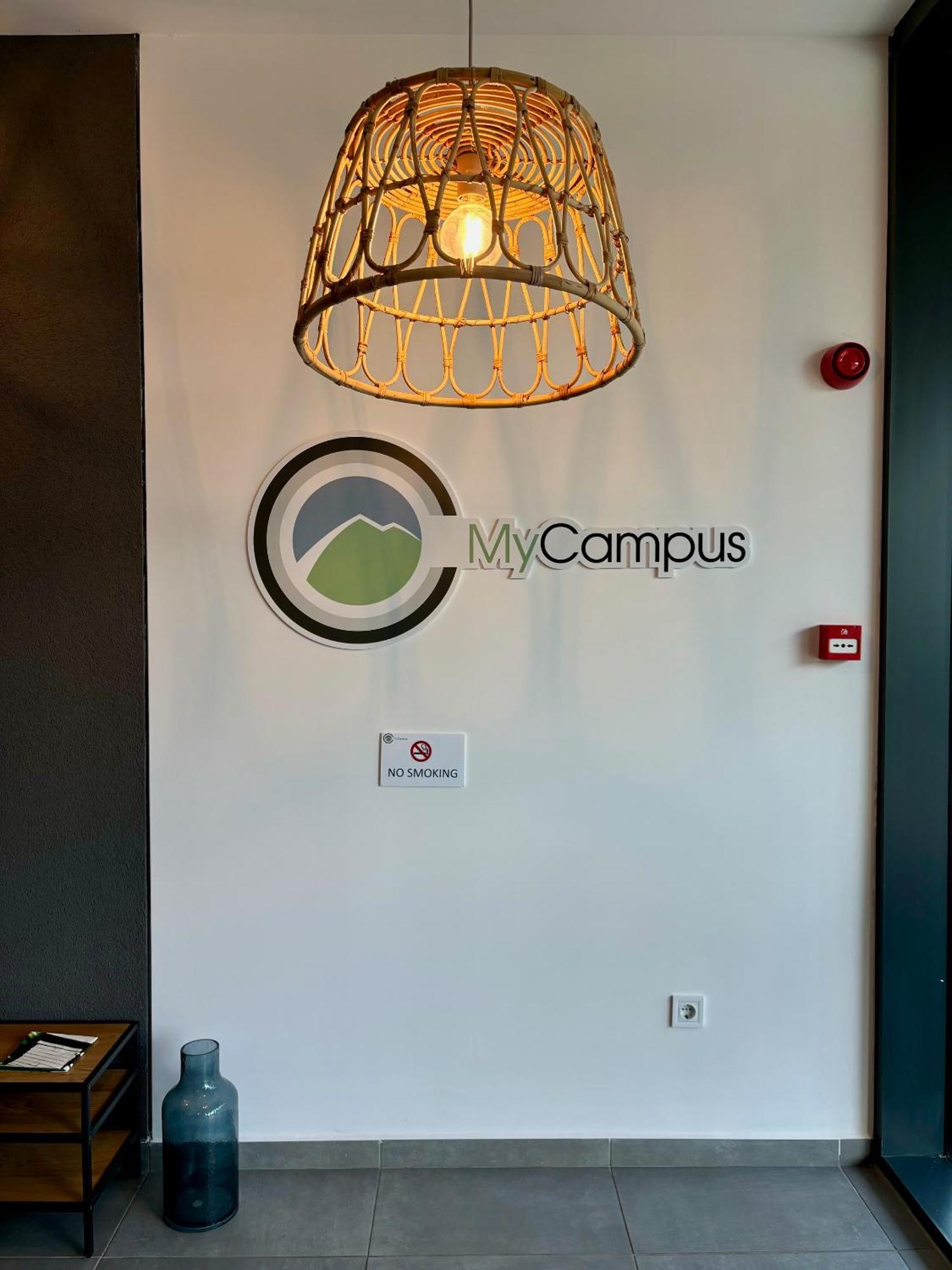 Mycampus Unwe Studentski Mountain Views Modern Kitchen Equipment Sofia Esterno foto