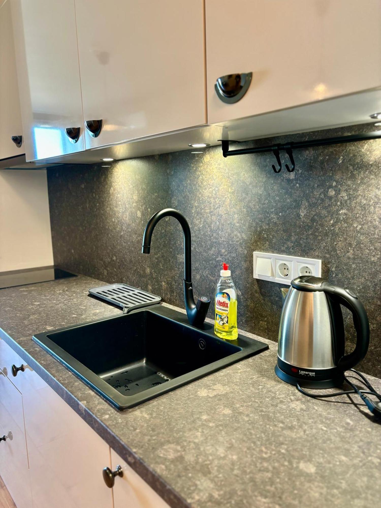 Mycampus Unwe Studentski Mountain Views Modern Kitchen Equipment Sofia Esterno foto